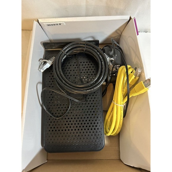 NETGEAR - N600 WiFi Cable Modem Router (C3700) -Black - Picture 2 of 2